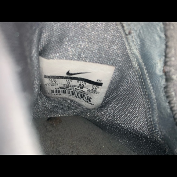 Lebron 11 soldier 7Y basketball shoes - Picture 3 of 3